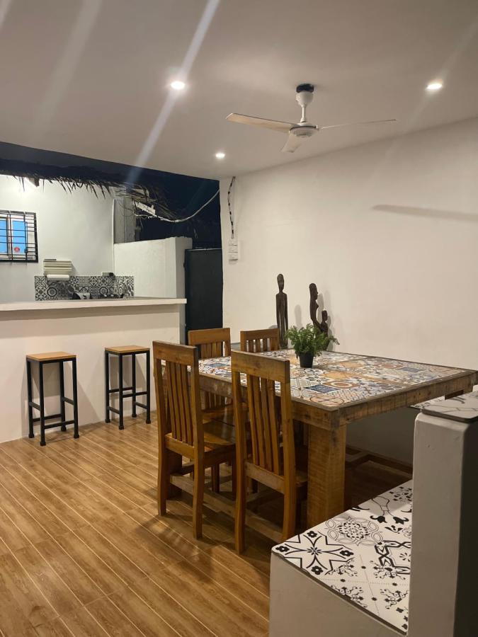 Kasamigos Guesthouse With Fast Internet Пуэрто-Принцеса Экстерьер фото