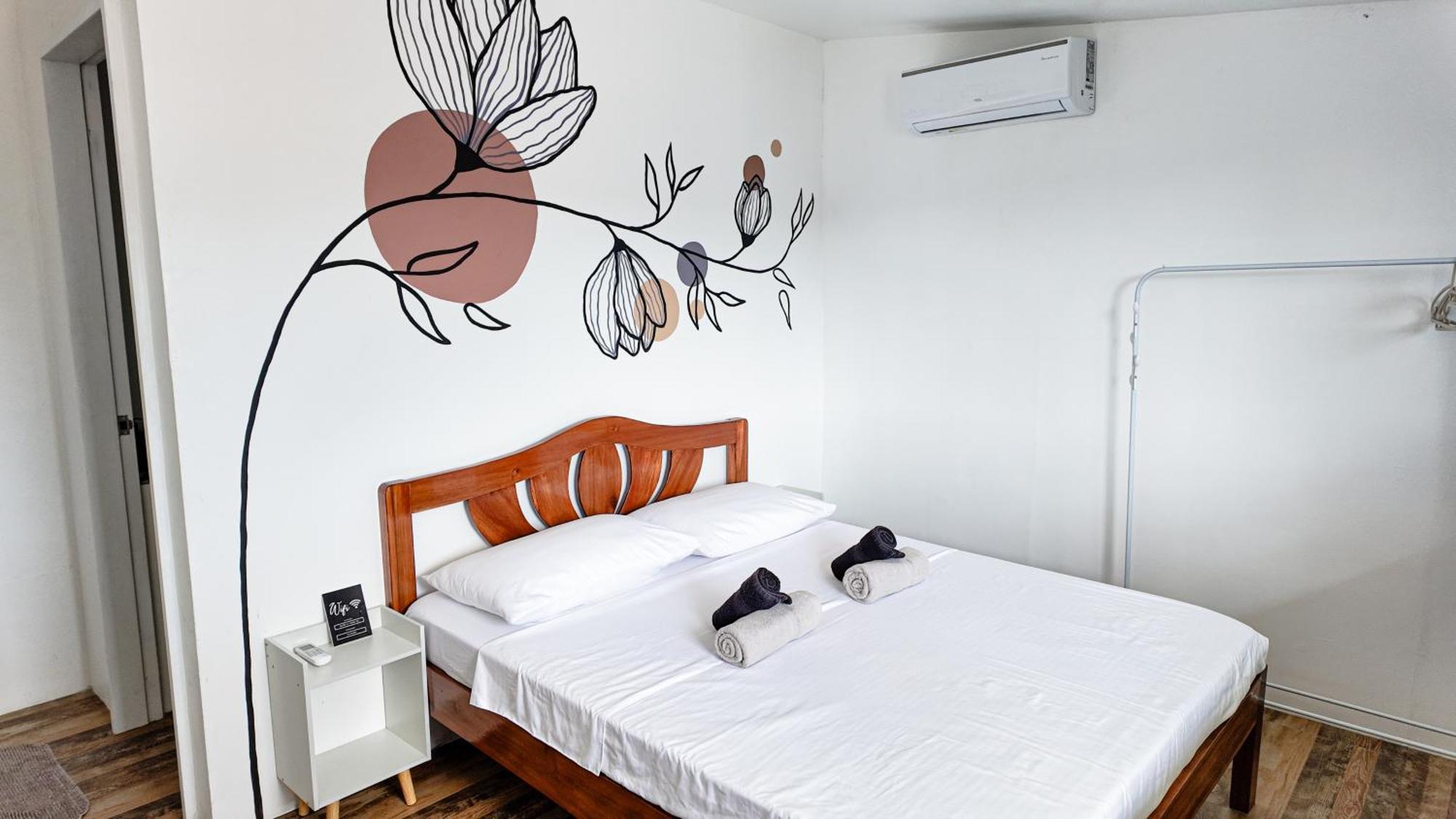 Kasamigos Guesthouse With Fast Internet Пуэрто-Принцеса Экстерьер фото